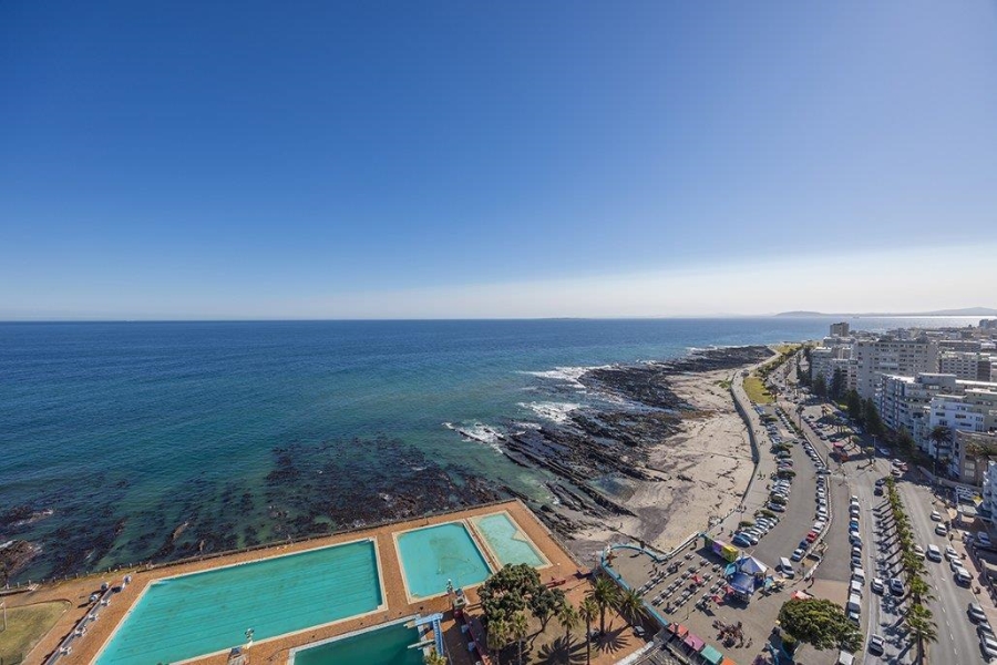 2 Bedroom Property for Sale in Sea Point Western Cape